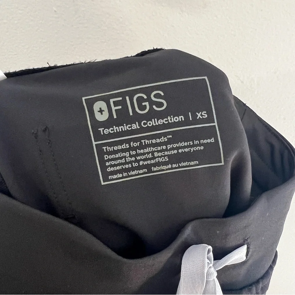 NWT FIGS- High Waisted Zamora Jogger Scrub Pants Black Medical Doctor Nurse - Picture 7 of 8